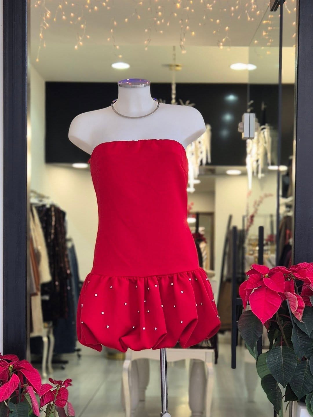 Post 6 by felisiboutique on Instagram (image)
