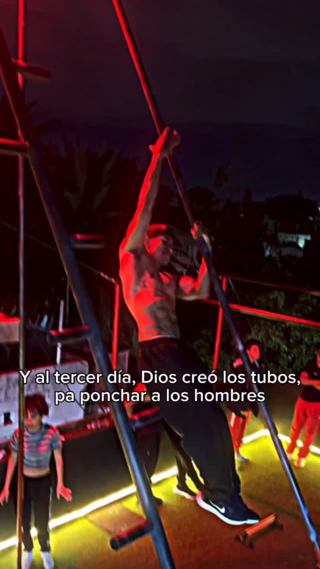 Post 2 by Juan Hernández | Entrenador Personal on Instagram (video)