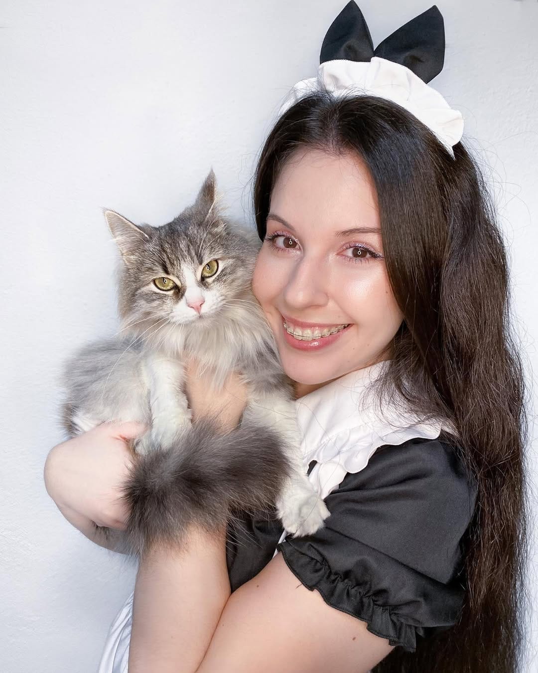 Post 2 by Cleo[patra]🐱👑 on Instagram (image)