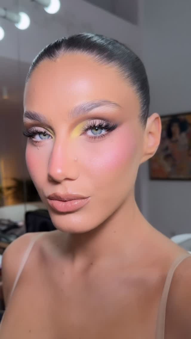 Post 4 by ANASTAZIA KALYVITOU on Instagram (video)