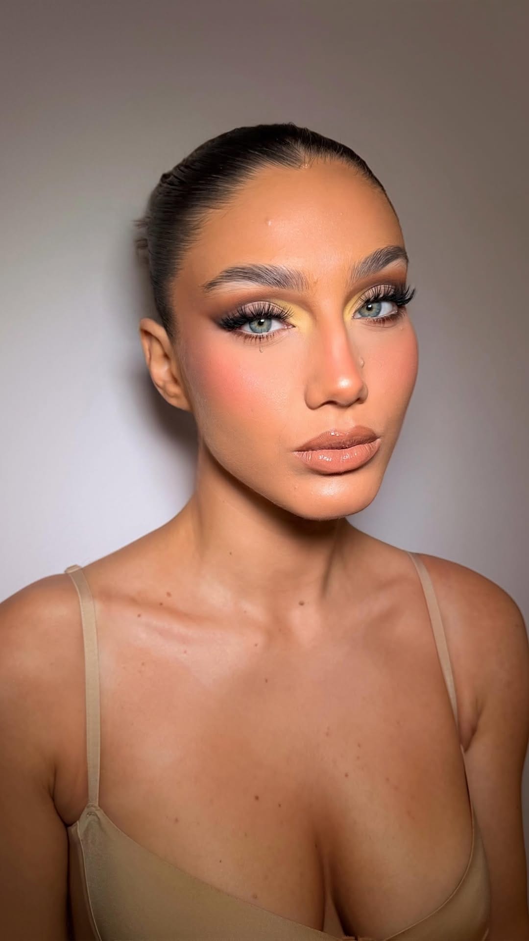 Post 6 by ANASTAZIA KALYVITOU on Instagram (video)