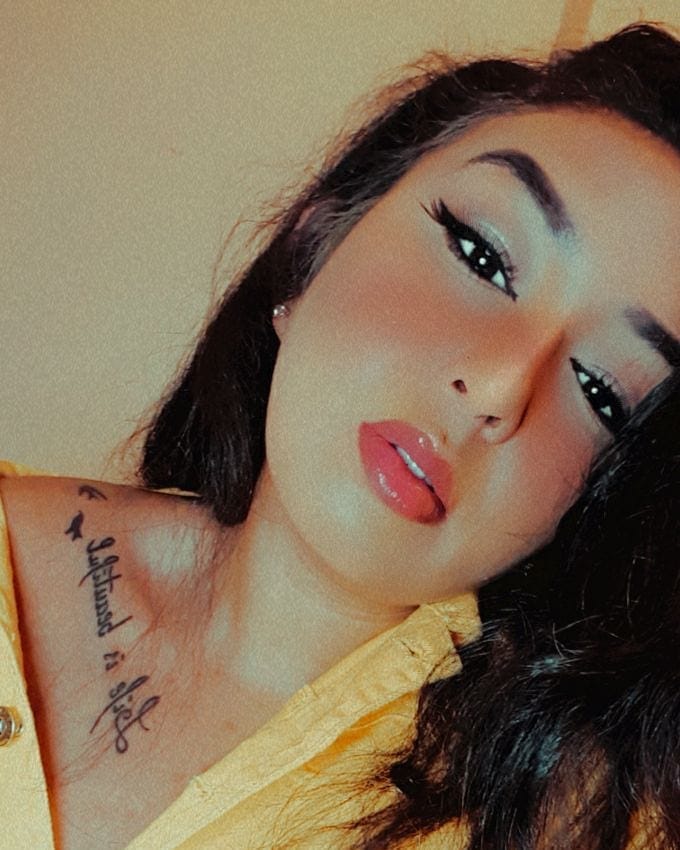Post 10 by Nanaà MAKEUP on Instagram (image)