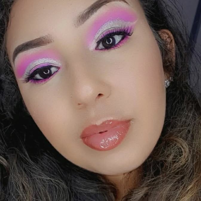 Post 5 by Nanaà MAKEUP on Instagram (carousel)