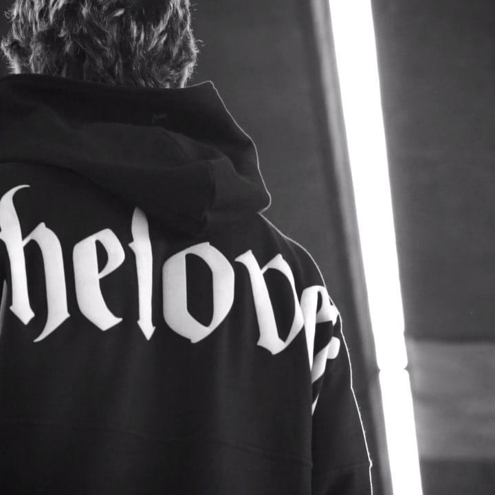 Post 1 by Chelovek on Instagram (video)