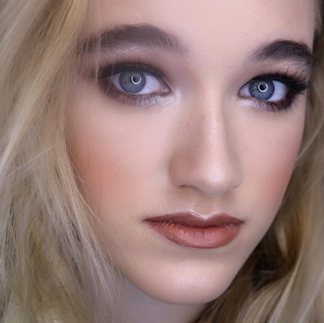Post 9 by 🏆 Makeup Academy BENTON on Instagram (image)