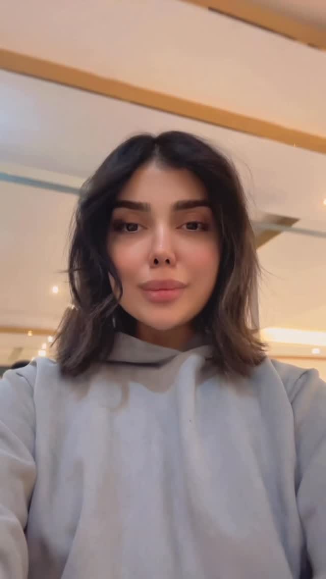 Post 2 by Manzareh Mokhtari on Instagram (video)