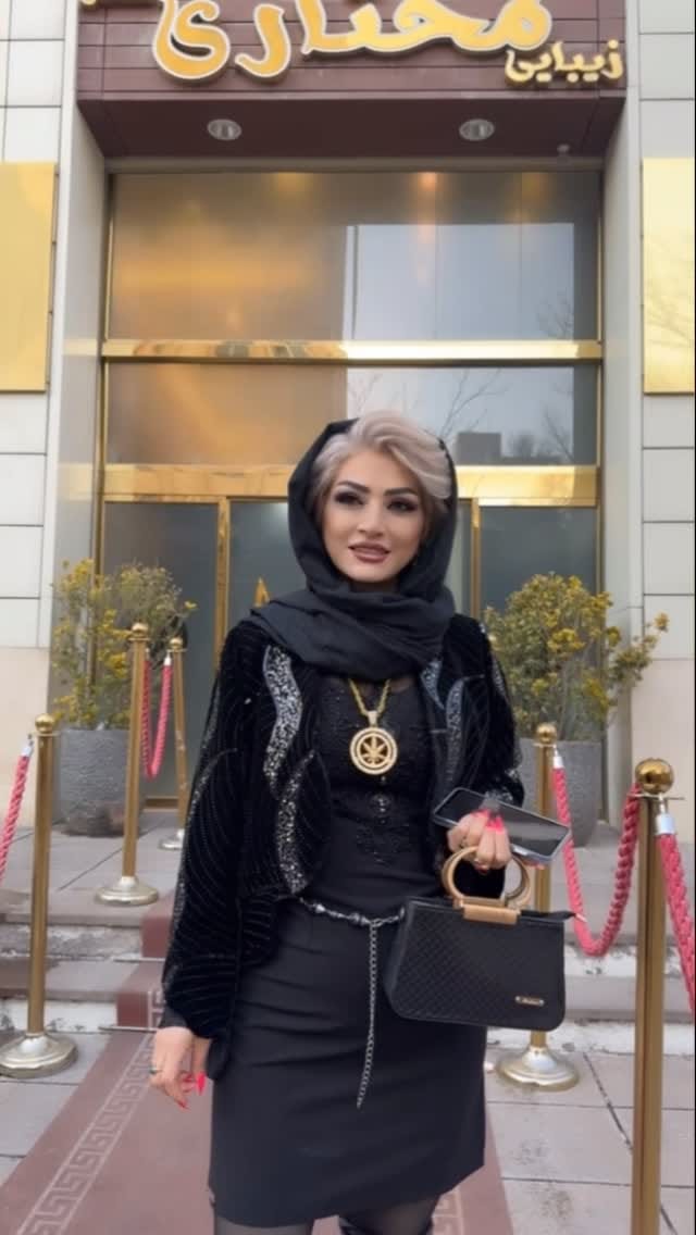 Post 1 by Manzareh Mokhtari on Instagram (video)
