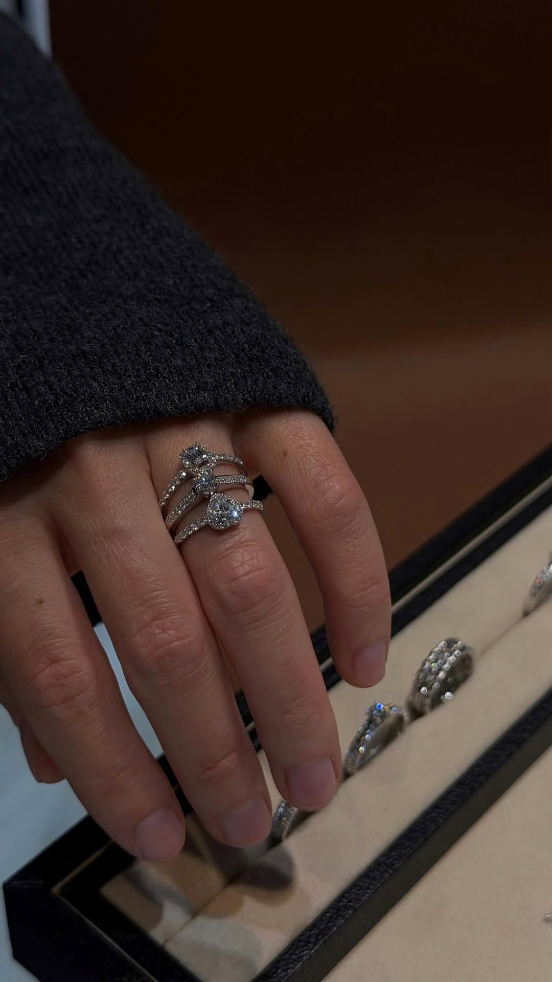 Post 8 by Juveel💍 Ювелирный магазин on Instagram (video)