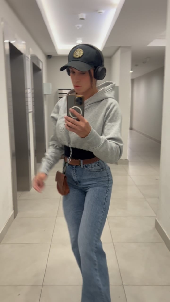Post 8 by 🔋Дарья Наваррская on Instagram (video)