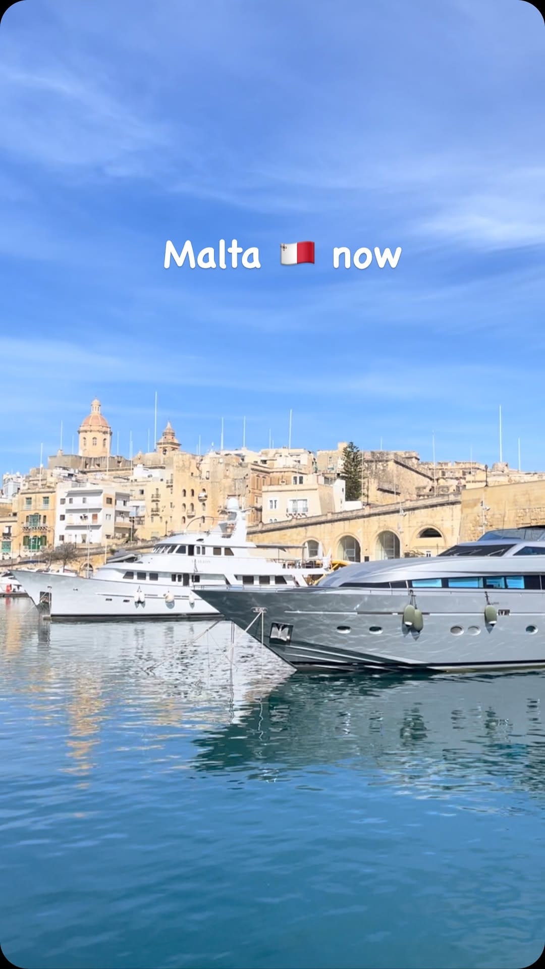Post 4 by Maria 🇫🇷 on Instagram (video)