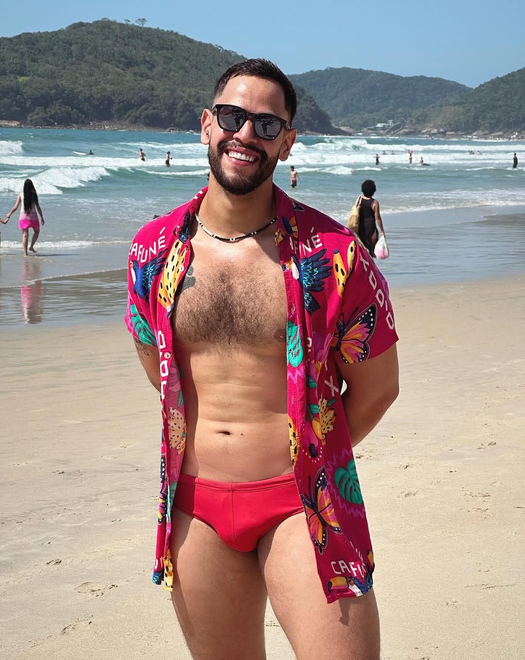 Post 2 by Lucas do Carmo on Instagram (image)