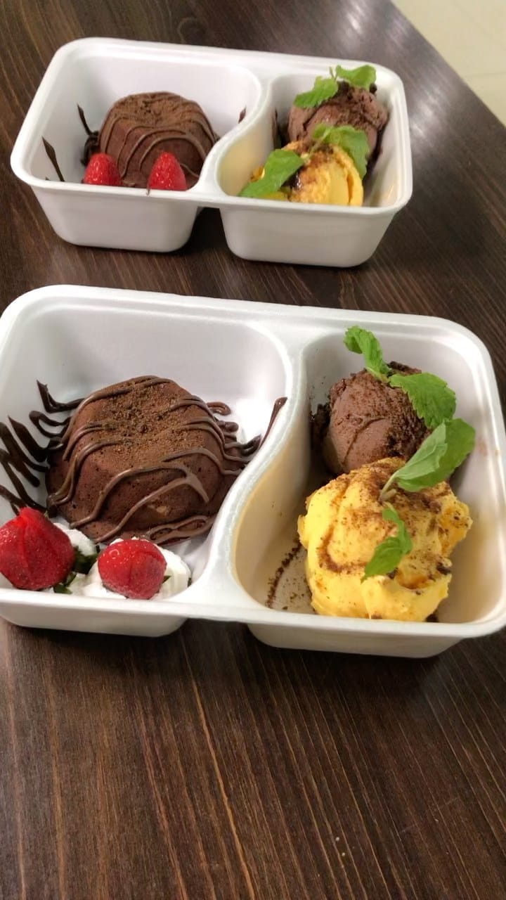 Post 5 by Gelateria Milani on Instagram (video)