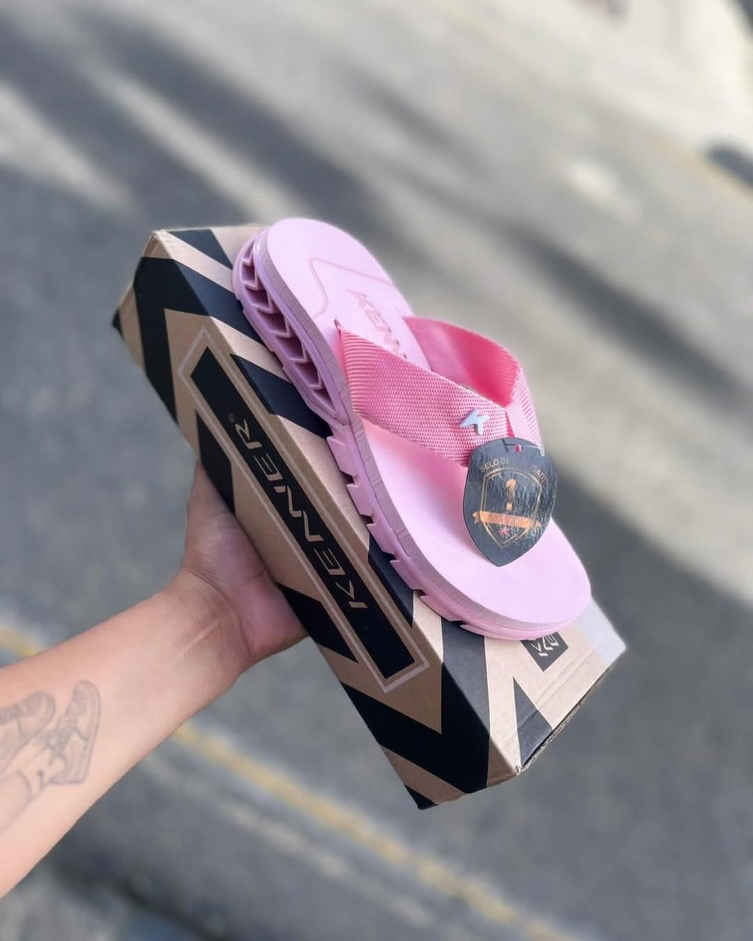 Post 10 by 𝗟𝗮 𝗻𝗮 𝗞𝗶𝘁𝗮𝗻𝗱𝗮 🍍| Loja online on Instagram (carousel)