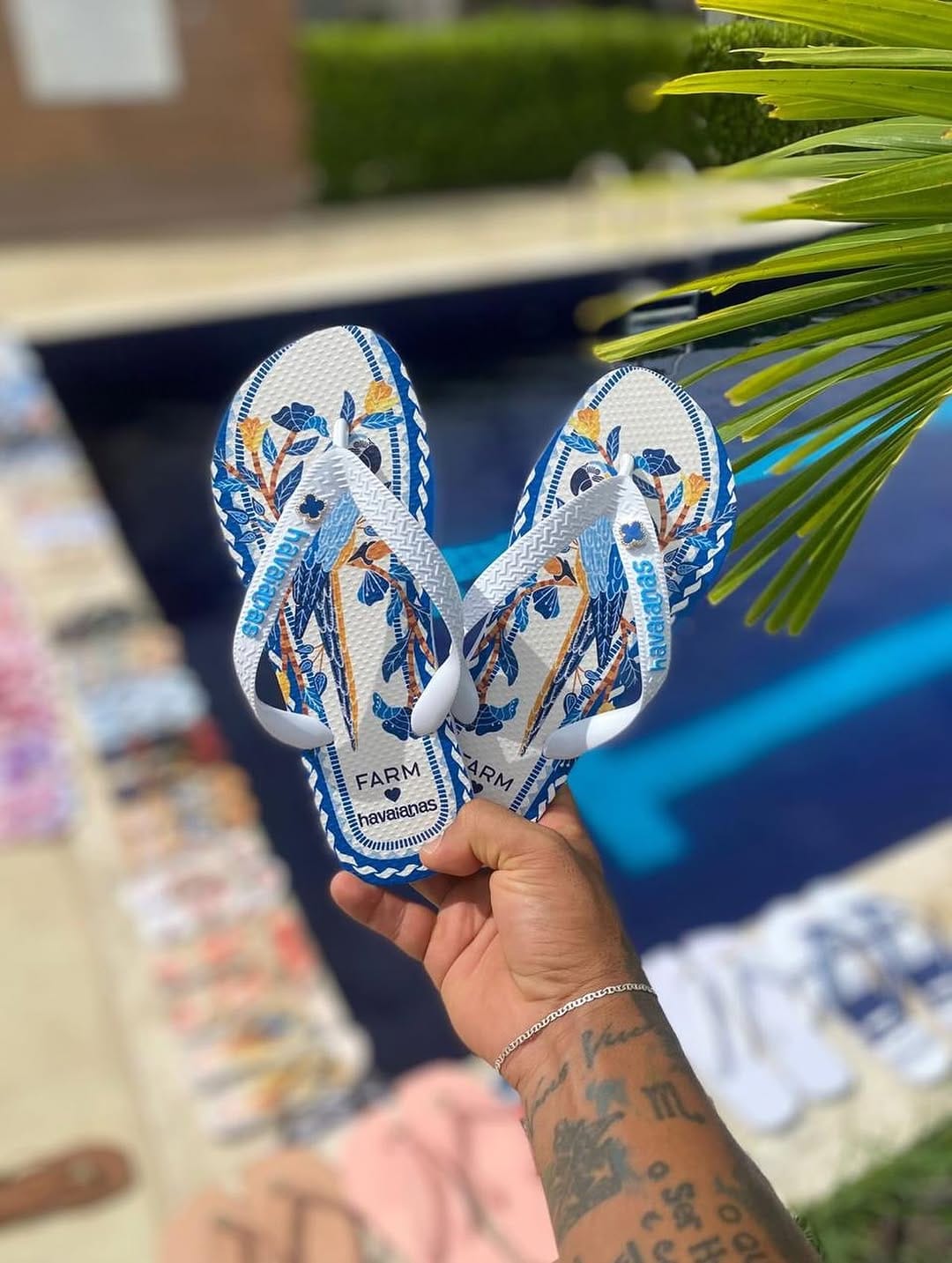 Post 1 by 𝗟𝗮 𝗻𝗮 𝗞𝗶𝘁𝗮𝗻𝗱𝗮 🍍| Loja online on Instagram (image)