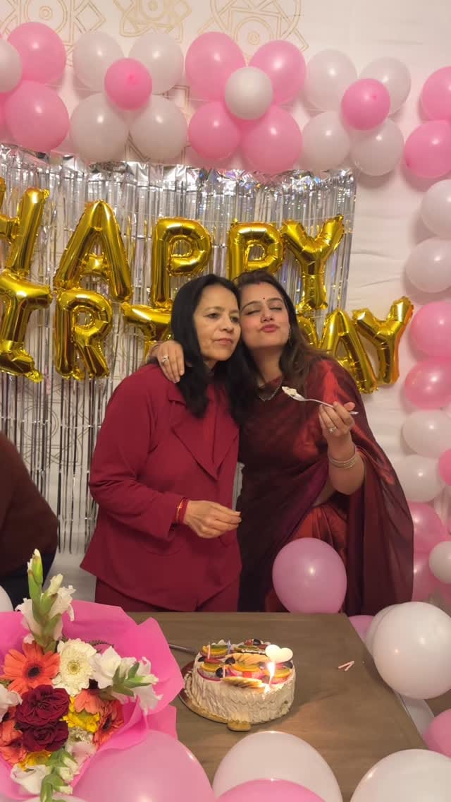 Post 3 by Tanya Tripathi Kandpal on Instagram (video)
