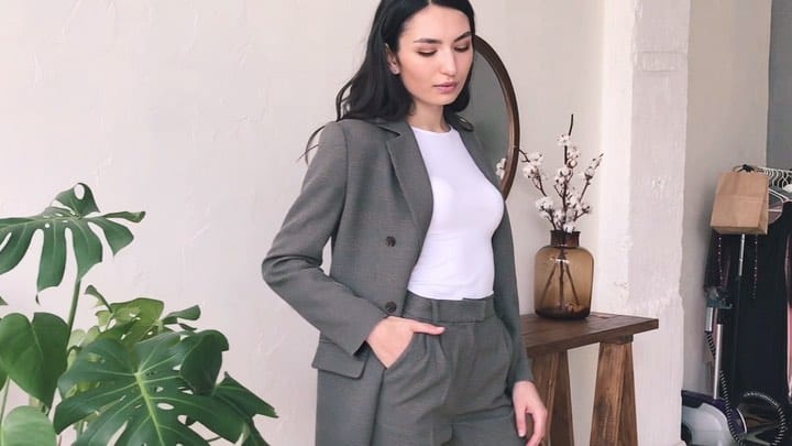Post 4 by Дизайнерская Одежда Уфа on Instagram (video)