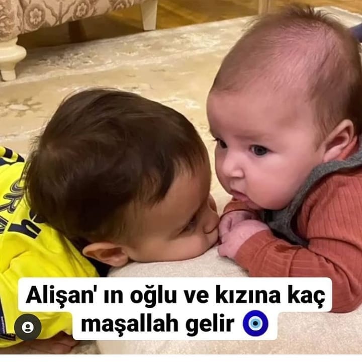 Post 9 by @kendisim_nigar17 on Instagram (image)