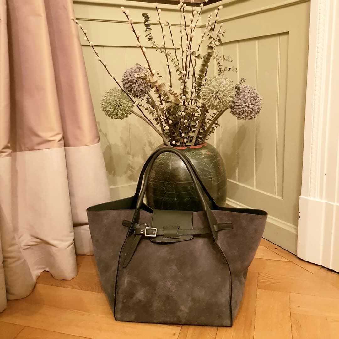 Post 9 by Secretsale Vintage on Instagram (image)