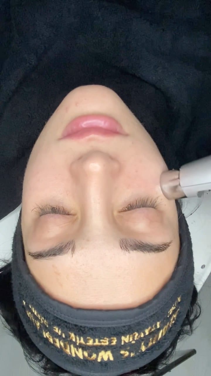 Post 10 by Beautys Wonderland on Instagram (video)