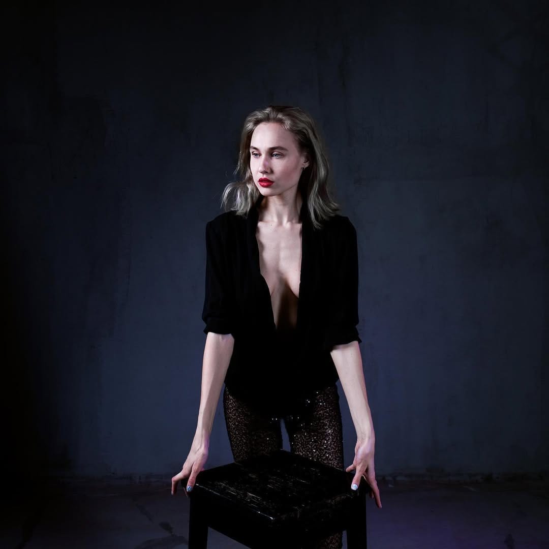Post 4 by ♥𝔸𝕃𝔼𝕏𝔸 𝔹𝔸𝔹𝔼♥ on Instagram (carousel)