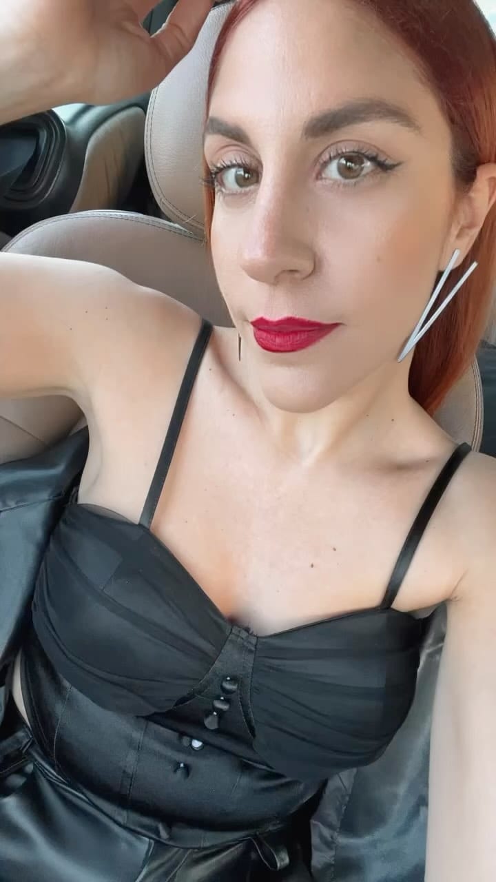 Post 9 by Jewellery Madness on Instagram (video)