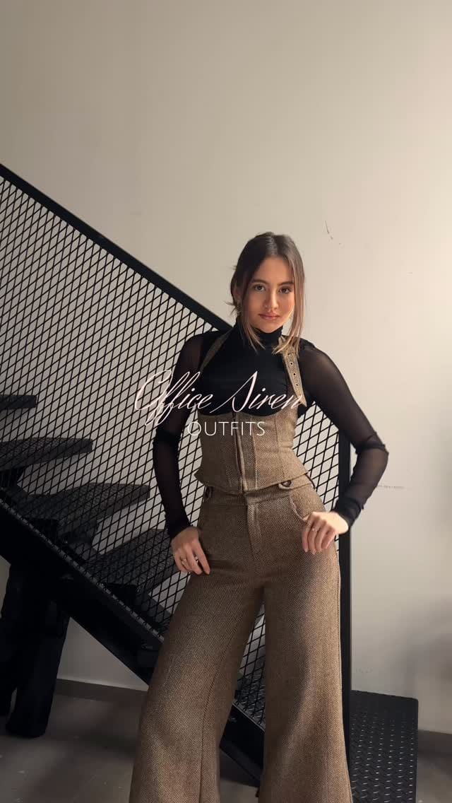 Post 7 by Women’s Clothes & Accessoires on Instagram (video)
