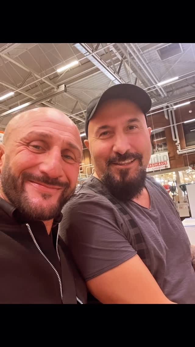 Post 2 by Vittorio De Palma on Instagram (video)