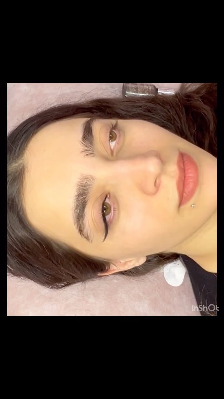 Post 4 by آموزش اکستنشن مژه و لیفت ابرو و مژه بامدرک on Instagram (video)
