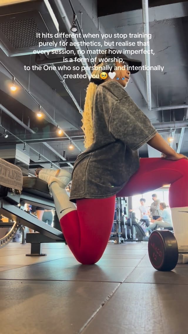 Post 1 by Z A M A ✨ on Instagram (video)