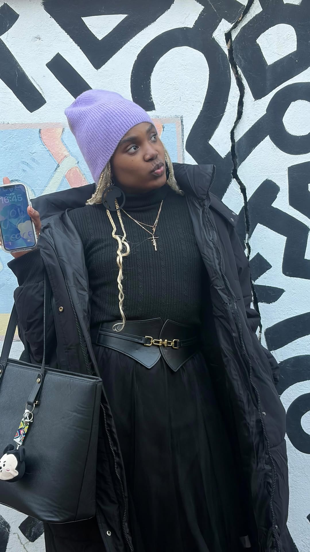 Post 4 by Z A M A ✨ on Instagram (video)