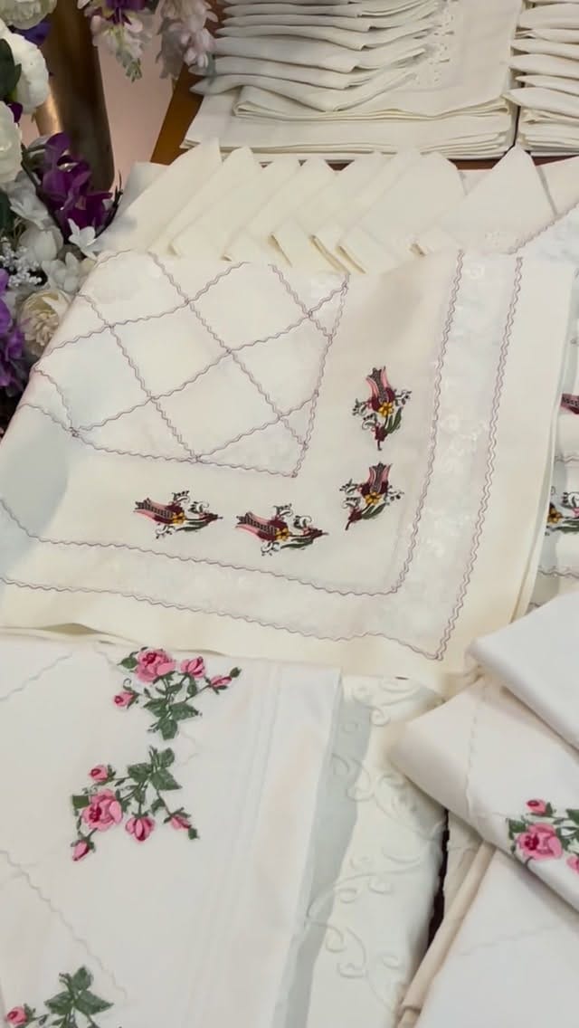 Post 9 by Cemre-dantel-evi on Instagram (video)