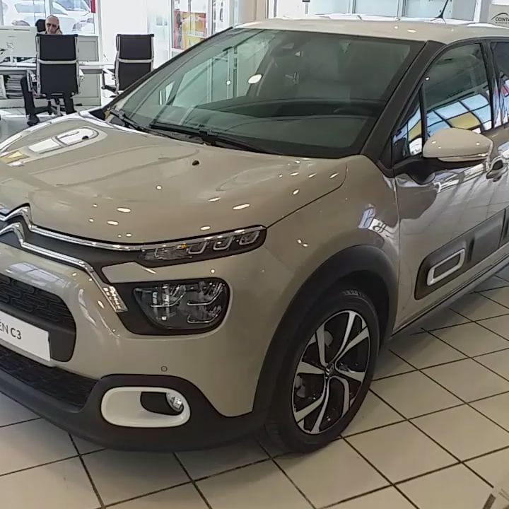 Post 8 by CONSEILLÈRE COMMERCIAL AUTO GUADELOUPE PRO on Instagram (video)