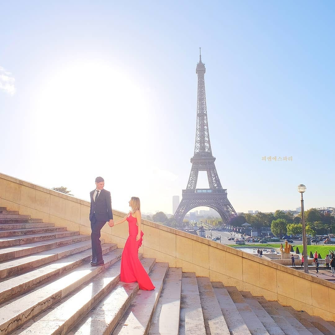 Post 4 by Paris Photographer by PS on Instagram (image)
