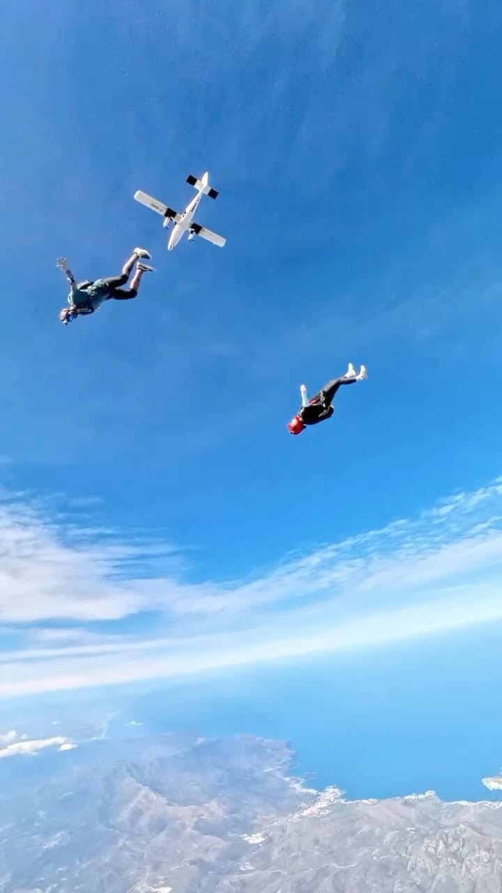 Post 3 by Léa Dahrouge on Instagram (video)