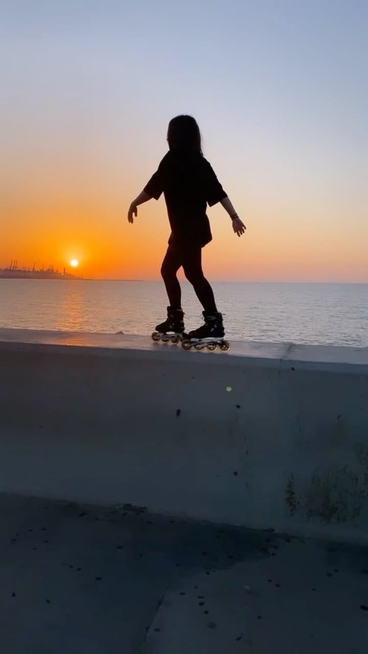 Post 10 by Léa Dahrouge on Instagram (video)