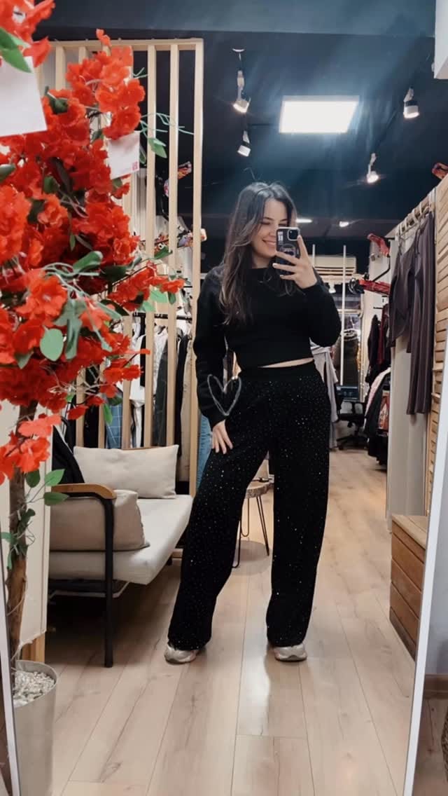Post 4 by @butik_neon on Instagram (video)