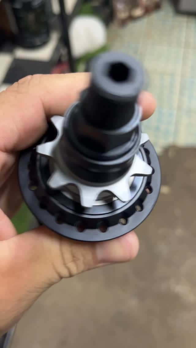Post 6 by Dickbikeshop on Instagram (video)