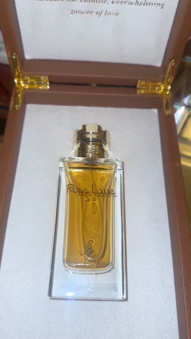 Post 4 by SOUMIA LICHANI on Instagram (video)