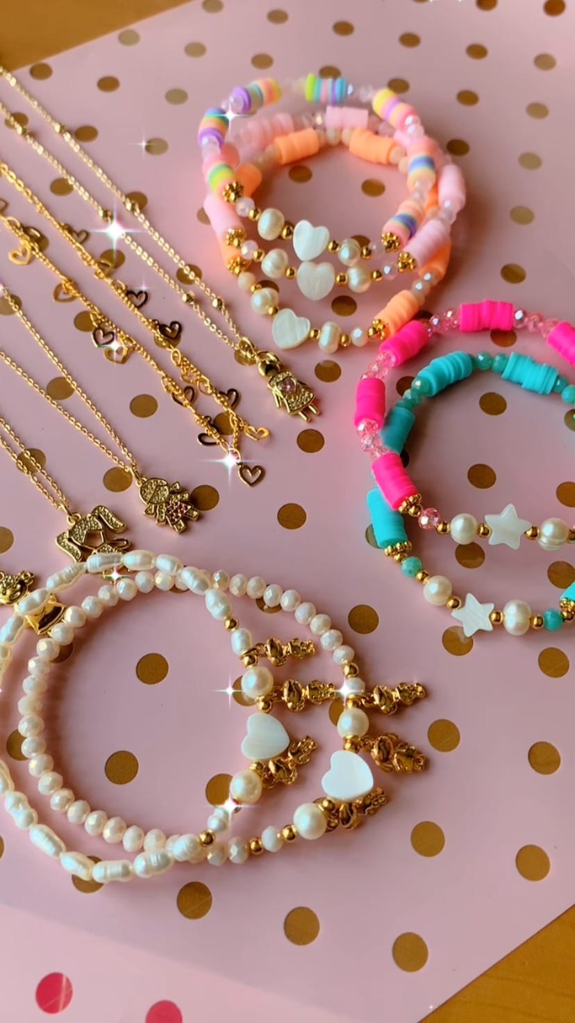Post 9 by H I L O   R O S A on Instagram (video)