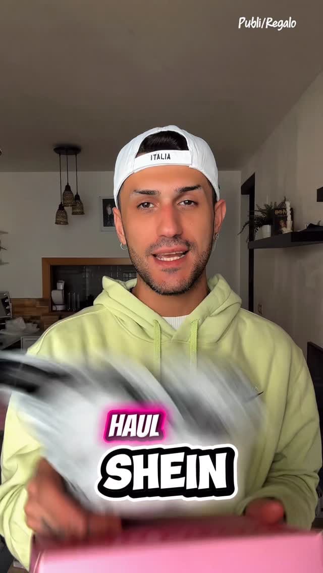 Post 4 by El Nieto del Cura on Instagram (video)