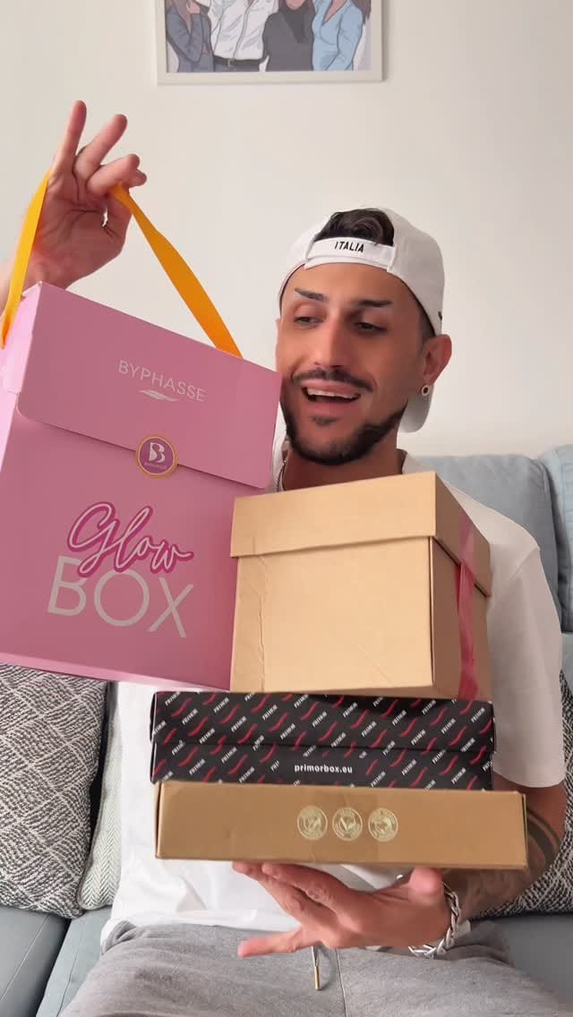 Post 8 by El Nieto del Cura on Instagram (video)