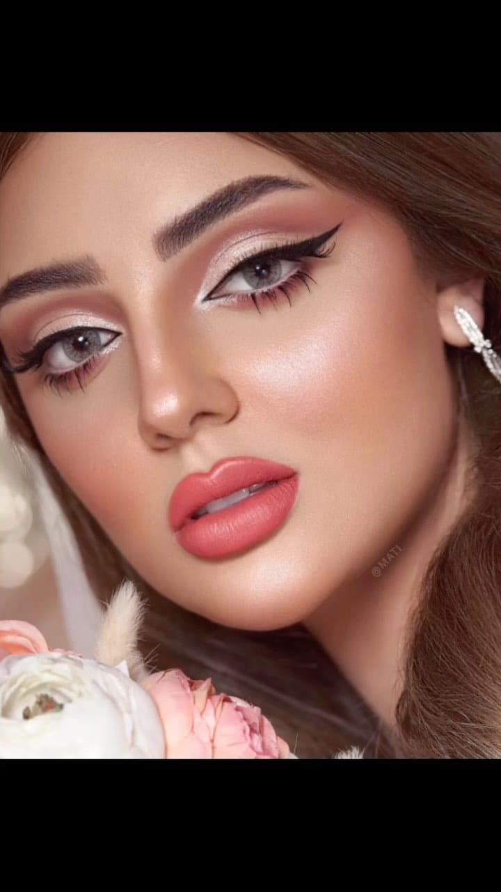 Post 3 by Asma Al Maeeni on Instagram (video)