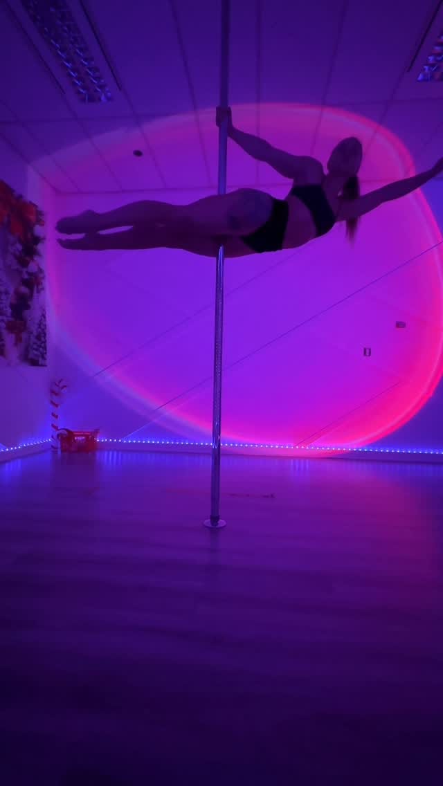 Post 5 by Karly Renman on Instagram (video)