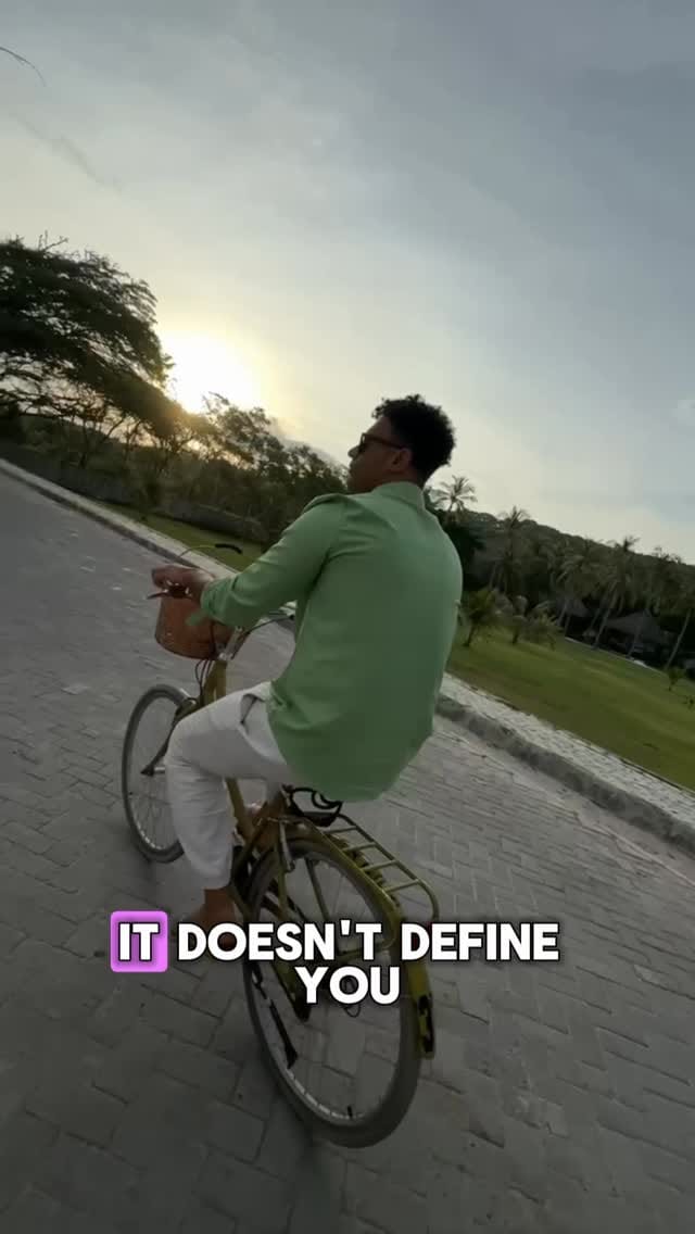 Post 1 by OMAR | عُمَرٌ 🎙Omariño 🍉 on Instagram (video)