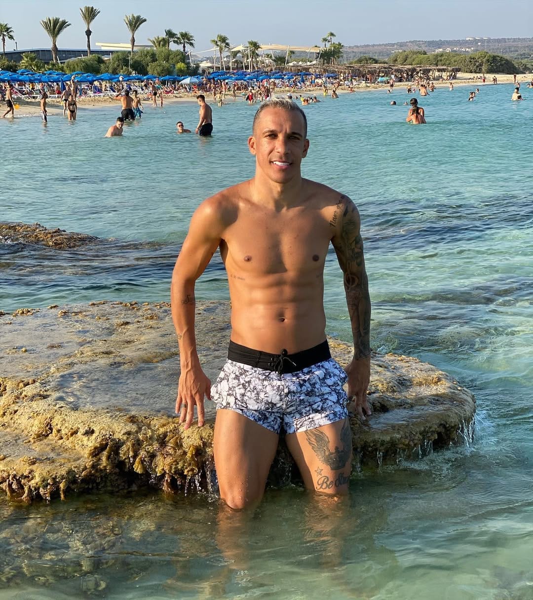 Post 7 by Juan Felipe on Instagram (image)