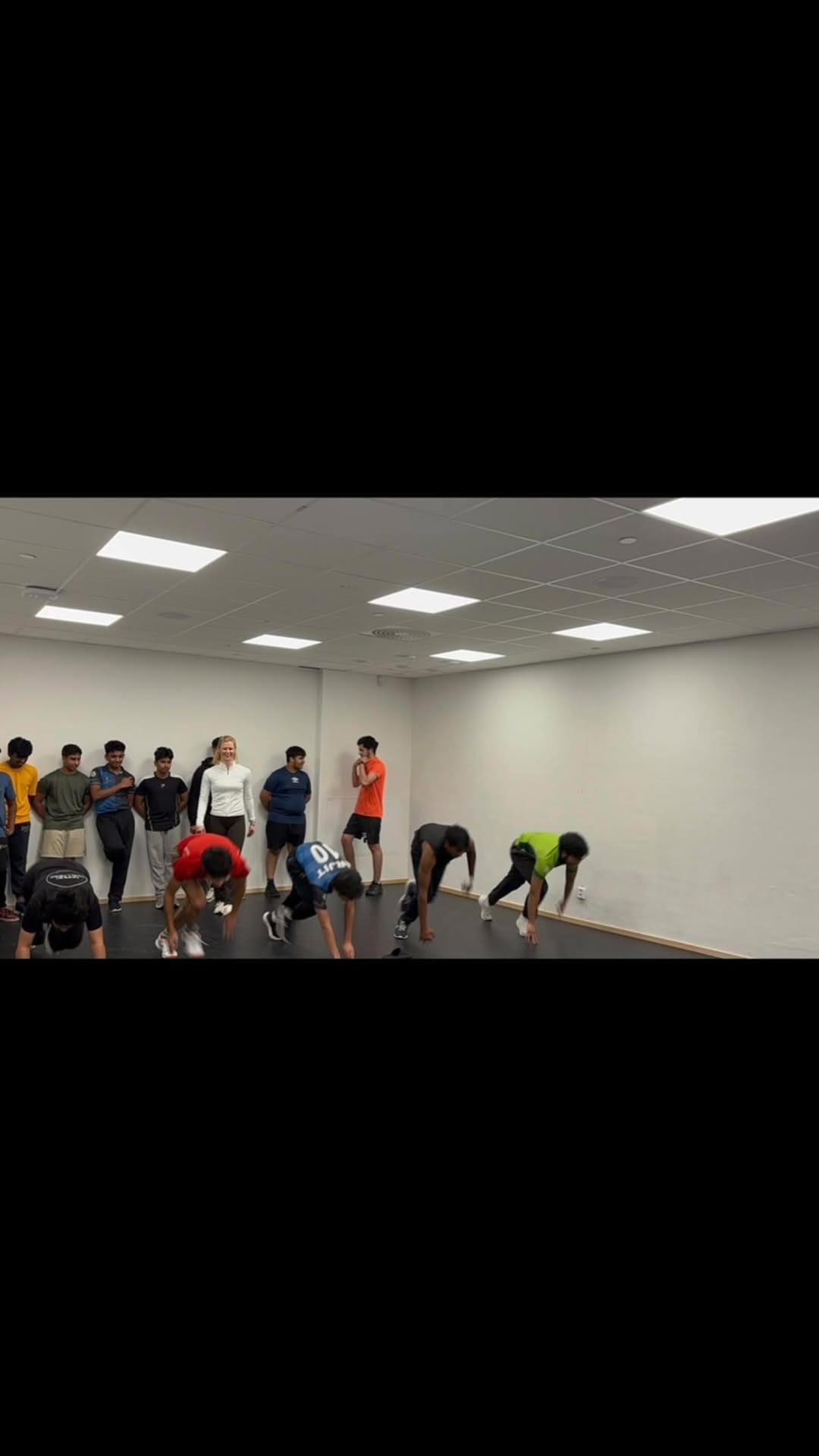 Post 6 by 𝗠𝗮𝗿𝗶 𝗞𝗹𝗮𝘂𝗽 • Athlete • PT on Instagram (video)