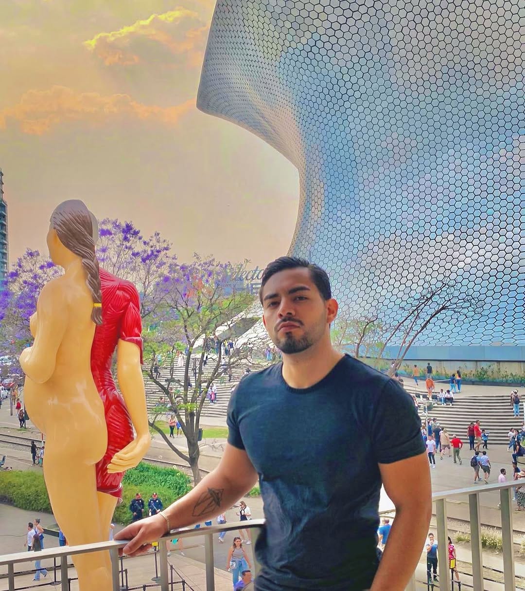 Post 5 by José Rros on Instagram (image)