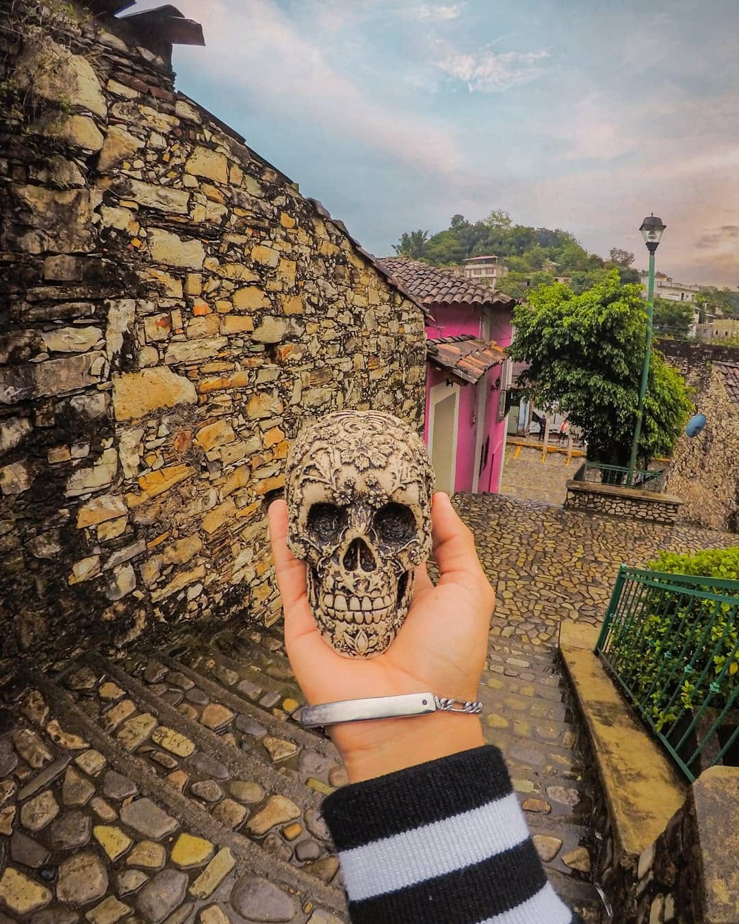 Post 9 by O S C A R   S A L V A D O R on Instagram (image)
