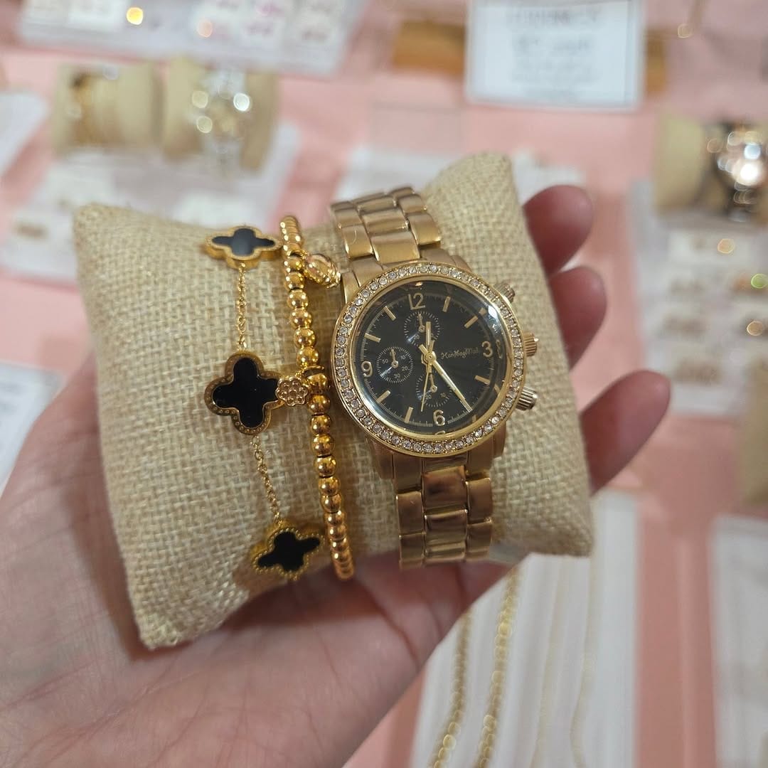 Post 5 by Handbagmad est. 2005 on Instagram (image)