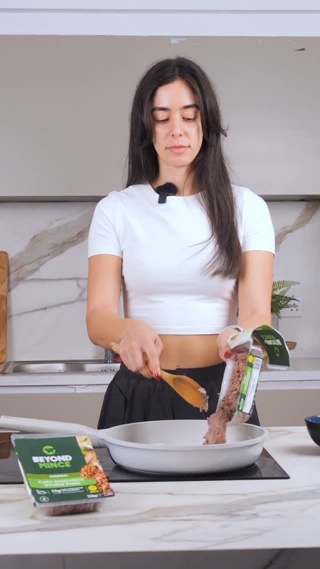 Post 2 by Helena 🍟 on Instagram (video)